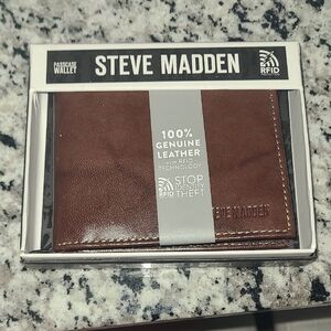 Steve Madden Genuine Leather Card Holder - Brown
